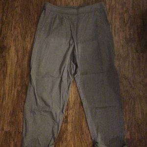 Halogen Relaxed Ankle Pants